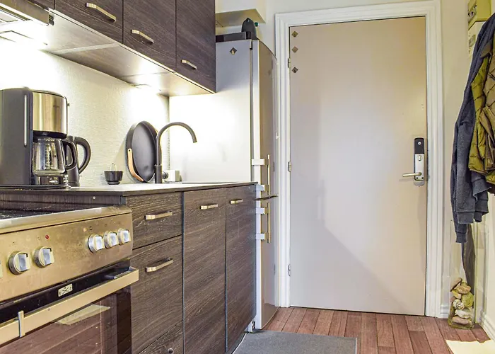 1 Bedroom Cozy In