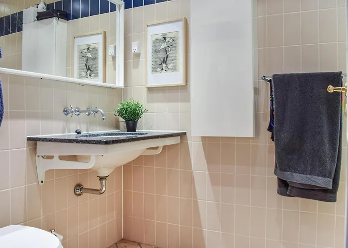 1 Bedroom Cozy In Lejlighed